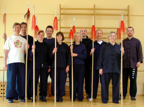 „Kleine“-Tai Chi-Speerform
